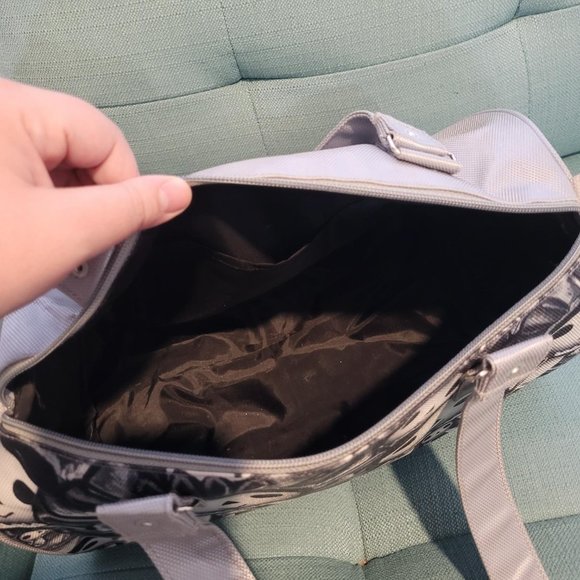 Grey bag with doll drawing - Picture 2 of 2